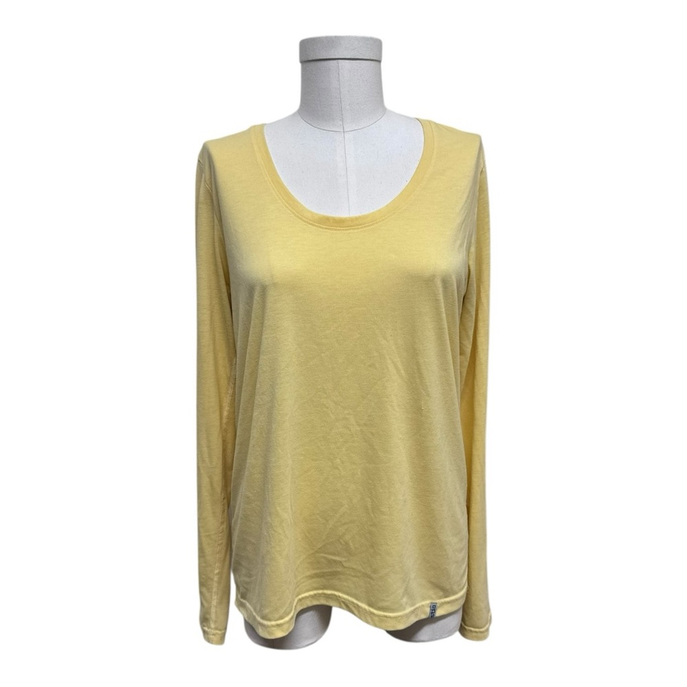 Set of TWO Stio Divide Scoop Neck Long Sleeve Tee, Yellow and Leaf Green, Medium - Picture 8 of 14
